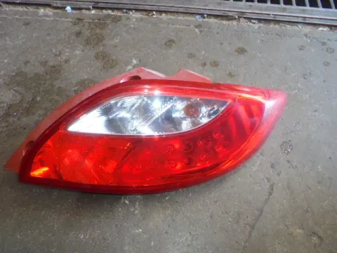 Φανάρι Πίσω Δεξί για MAZDA 2 (2008 - 2011) (DE) Φανάρι Πίσω Δεξί για MAZDA 2 (2008 - 2011) (DE)