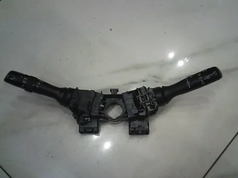 Ηλεκτρικό Σύστημα Διακόπτης Φώτων-Φλάς 17F001 για TOYOTA YARIS (2006 - 2009) (KL9) ΠΑΛΕΤΑ 17 Ηλεκτρικό Σύστημα Διακόπτης Φώτων-Φλάς 17F001 για TOYOTA YARIS (2006 - 2009) (KL9) ΠΑΛΕΤΑ 17