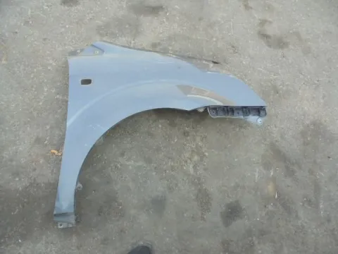 Φτερό Εμπρός Δεξιό για TOYOTA COROLLA VERSO (2004 -2008) (R10)