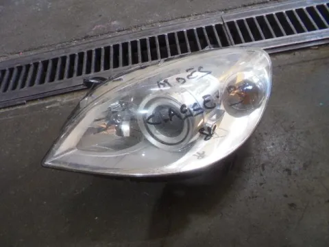Φανάρι Εμπρός Αριστερό XENON για MERCEDES B - CLASS (2005 - 2008) (W245) Φανάρι Εμπρός Αριστερό XENON για MERCEDES B - CLASS (2005 - 2008) (W245)