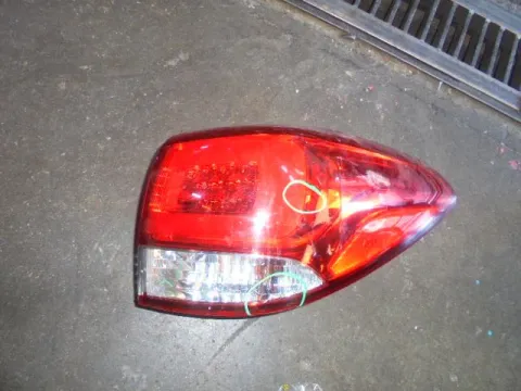 Φανάρι Πίσω Δεξί (Ελαττωματικό) για KIA CARENS (2013 - )