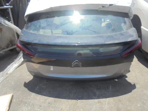 Πορτ-Μπαγκάζ για CITROEN C4 (2020 - ) Πορτ-Μπαγκάζ για CITROEN C4 (2020 - )