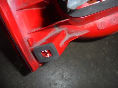 Φανάρι Πίσω Δεξί (Ελαττωματική Βάση) για VW PASSAT (2005 - 2011) (3C2) S-Wagon - 5dr - 