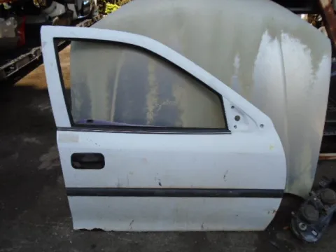 Πόρτα Εμπρός Δεξιά για OPEL VECTRA (1996 - 1998) B Sedan - 4dr *ΔΒ* Πόρτα Εμπρός Δεξιά για OPEL VECTRA (1996 - 1998) B Sedan - 4dr *ΔΒ*