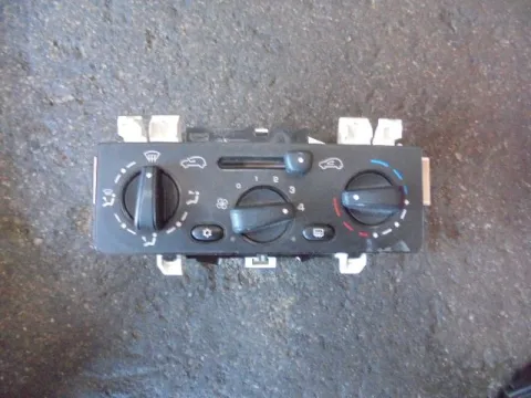 Χειριστήρια Καλοριφέρ F664479W για CITROEN C3 (2002 - 2006) (FC) Χειριστήρια Καλοριφέρ F664479W για CITROEN C3 (2002 - 2006) (FC)