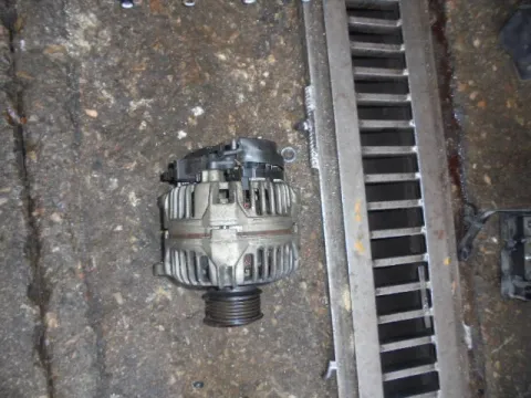 Δυναμό - Εναλλάκτης 028903028D για VW GOLF (1998 - 2004) Mk4 (1J1) Δυναμό - Εναλλάκτης 028903028D για VW GOLF (1998 - 2004) Mk4 (1J1)