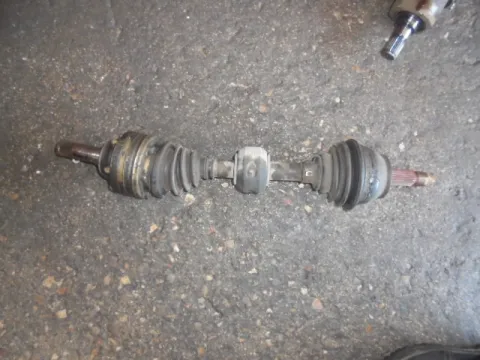 Ημιαξόνιο Εμπρός Αριστερό για ALFA ROMEO 155 (1992 - 1997) (167) 1600 (AR 32301) Petrol 120 16V Ημιαξόνιο Εμπρός Αριστερό για ALFA ROMEO 155 (1992 - 1997) (167) 1600 (AR 32301) Petrol 120 16V