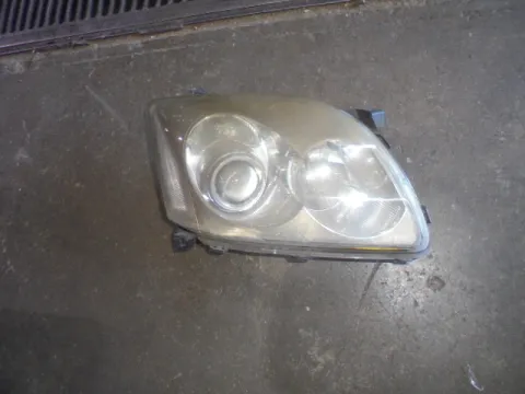 Φανάρι Εμπρός Δεξί για TOYOTA AVENSIS (2003 - 2006) (T250) ΙΜΙΤΑΣΙΟΝ Φανάρι Εμπρός Δεξί για TOYOTA AVENSIS (2003 - 2006) (T250) ΙΜΙΤΑΣΙΟΝ