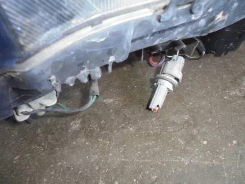 Φανάρι Εμπρός Δεξί (Σπασμένη Βάση) για SUZUKI BALENO (1998 - 2001) (SY) -  Φανάρι Εμπρός Δεξί (Σπασμένη Βάση) για SUZUKI BALENO (1998 - 2001) (SY) -