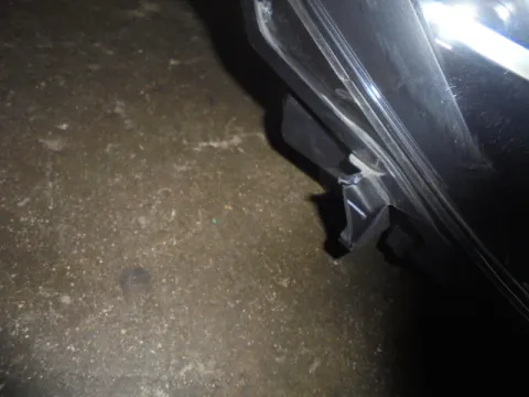 Φανάρι Εμπρός Δεξί (Σπασμένες Βάσεις) για TOYOTA YARIS (2015 - 2017) -  Φανάρι Εμπρός Δεξί (Σπασμένες Βάσεις) για TOYOTA YARIS (2015 - 2017) -