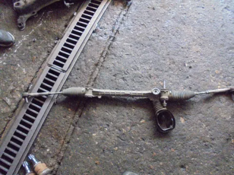 Κρεμαγιέρα Μηχανική για TOYOTA AYGO (2005 - 2009) (B10) Κρεμαγιέρα Μηχανική για TOYOTA AYGO (2005 - 2009) (B10)