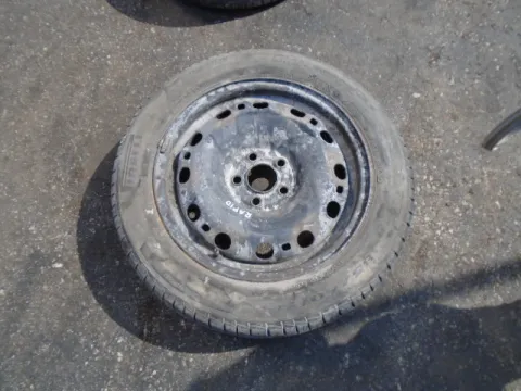 Ζαντολάστιχο 1 ΤΕΜ PIRELLI 185/60/R15  για SKODA RAPID (2012 - ) ( )  *ΔΒ* Ζαντολάστιχο 1 ΤΕΜ PIRELLI 185/60/R15  για SKODA RAPID (2012 - ) ( )  *ΔΒ*