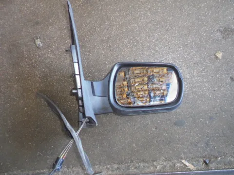 Κρύσταλλο και Καπάκι Καθρέπτη Δεξιό για FORD FIESTA (2002 - 2005) Mk5a Κρύσταλλο και Καπάκι Καθρέπτη Δεξιό για FORD FIESTA (2002 - 2005) Mk5a
