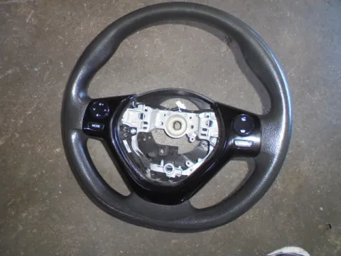 Τιμόνι (Βολάν) Με Χειριστήρια για TOYOTA AYGO (2014 - 2017) , (2017 - ) , PEUGEOT 108 (2014 - ) , CITROEN C1 *Γ* Τιμόνι (Βολάν) Με Χειριστήρια για TOYOTA AYGO (2014 - 2017) , (2017 - ) , PEUGEOT 108 (2014 - ) , CITROEN C1 *Γ*