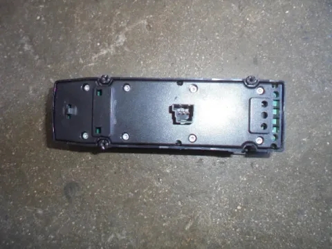 Διακόπτης Παραθύρων Κεντρικός Αριστερής 4πλος 3pin για MERCEDES E - CLASS (2009 - 2012) (W212) -  Διακόπτης Παραθύρων Κεντρικός Αριστερής 4πλος 3pin για MERCEDES E - CLASS (2009 - 2012) (W212) -