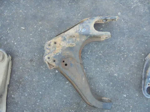 Ψαλίδι Εμπρός Δεξί Κάτω για MAZDA B-Series (1995 - 1998) (UF) 2600 G6 Petrol 0 12V Inj. ΠΑΛΕΤΑ 1 Ψαλίδι Εμπρός Δεξί Κάτω για MAZDA B-Series (1995 - 1998) (UF) 2600 G6 Petrol 0 12V Inj. ΠΑΛΕΤΑ 1