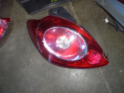 Φανάρι Πίσω Αριστερό (Ραγισμένο) για FORD KA (2008 - 2016) (RU8) Φανάρι Πίσω Αριστερό (Ραγισμένο) για FORD KA (2008 - 2016) (RU8)