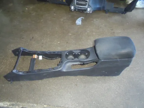 Υποβραχιόνιο(Τεμπέλης) για HYUNDAI i30 (2007 - 2012) *Γ* Υποβραχιόνιο(Τεμπέλης) για HYUNDAI i30 (2007 - 2012) *Γ*