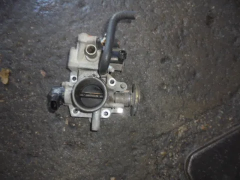 Σώμα Πεταλούδας για MAZDA 323F (1989 - 1994) (BG) 1600 B6 petrol 88 Σώμα Πεταλούδας για MAZDA 323F (1989 - 1994) (BG) 1600 B6 petrol 88