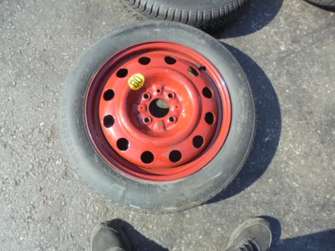 Ρεζέρβα 125/80/R15 για ΔΙΕΘΝΗ *ΔΒ* Ρεζέρβα 125/80/R15 για ΔΙΕΘΝΗ *ΔΒ*
