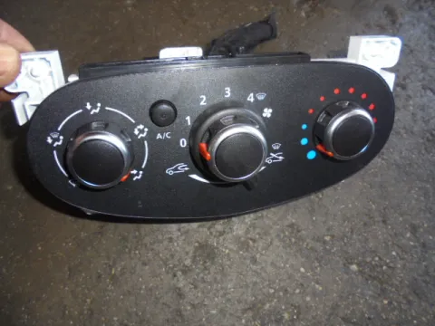 Χειριστήρια Καλοριφέρ 5P3743000 για DACIA DOKKER (2014 - ) Χειριστήρια Καλοριφέρ 5P3743000 για DACIA DOKKER (2014 - )