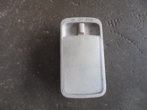 Μπλαφονίερα Οροφής (Κεντρική) για TOYOTA COROLLA (2002 - 2004) (E120) , (2004 - 2007) (E120) Μπλαφονίερα Οροφής (Κεντρική) για TOYOTA COROLLA (2002 - 2004) (E120) , (2004 - 2007) (E120)