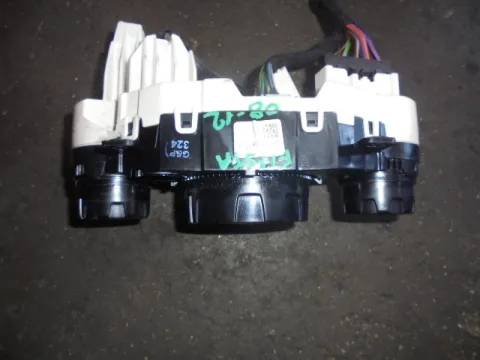 Χειριστήρια Καλοριφέρ 8A6118549 για FORD FIESTA (2008 - 2012) Mk6 (JA8) -  Χειριστήρια Καλοριφέρ 8A6118549 για FORD FIESTA (2008 - 2012) Mk6 (JA8) -