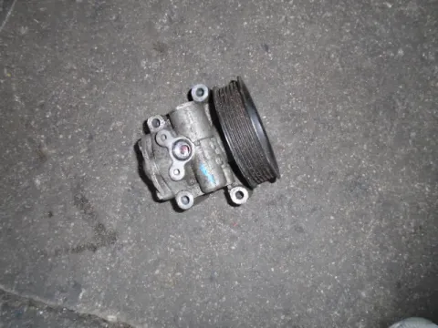 Αντλία Υδραυλικού Τιμονιού Μεταχειρισμένος για FORD FIESTA (2002 - 2005) Mk5a