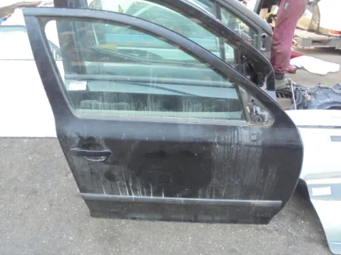 Πόρτα Εμπρός Δεξιά για SKODA OCTAVIA (2004 - 2008) 5 (1Z3-5) Πόρτα Εμπρός Δεξιά για SKODA OCTAVIA (2004 - 2008) 5 (1Z3-5)