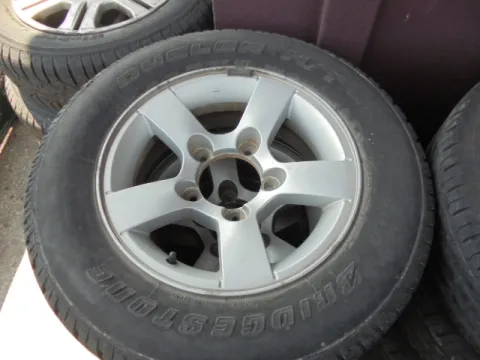 Ζαντολάστιχο 4ΑΔΑ BRIDGESTONE 205/70/R15 (37:15) για SUZUKI JIMNY (2005 - 2013) (SN) *Γ* Ζαντολάστιχο 4ΑΔΑ BRIDGESTONE 205/70/R15 (37:15) για SUZUKI JIMNY (2005 - 2013) (SN) *Γ*
