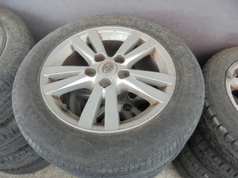 Ζαντολάστιχο 4ΑΔΑ PIRELLI 205/60/R16 (02:17) για TOYOTA AVENSIS (2009 - 2012) (T270) *Γ* Ζαντολάστιχο 4ΑΔΑ PIRELLI 205/60/R16 (02:17) για TOYOTA AVENSIS (2009 - 2012) (T270) *Γ*