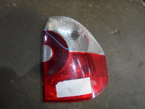 Φανάρι Πίσω Δεξί (Λευκό Φλας) (Ραγισμένο) για BMW X3 (2004 - 2007) (E83) Φανάρι Πίσω Δεξί (Λευκό Φλας) (Ραγισμένο) για BMW X3 (2004 - 2007) (E83)