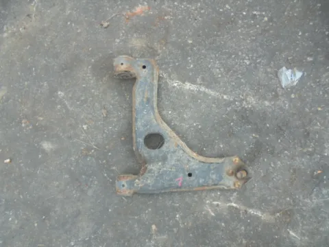 Ψαλίδι Εμπρός Αριστερό για OPEL VECTRA (1996 - 1998) B Ψαλίδι Εμπρός Αριστερό για OPEL VECTRA (1996 - 1998) B