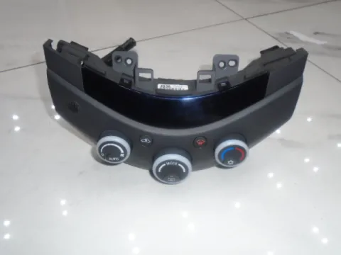 Χειριστήρια Καλοριφέρ (95954638) για CHEVROLET - DAEWOO SPARK (2010 - 2012) Χειριστήρια Καλοριφέρ (95954638) για CHEVROLET - DAEWOO SPARK (2010 - 2012)