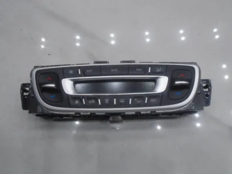 Χειριστήρια Καλοριφέρ για RENAULT MEGANE (2008 - 2012) (KZ_) (BZ_) Χειριστήρια Καλοριφέρ για RENAULT MEGANE (2008 - 2012) (KZ_) (BZ_)