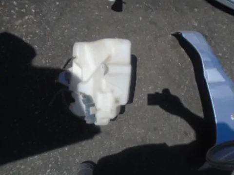 Δοχείο Υαλοκαθαριστήρων Με Μοτέρ για VOLVO S40 (2004 - 2007) (MS) Δοχείο Υαλοκαθαριστήρων Με Μοτέρ για VOLVO S40 (2004 - 2007) (MS)