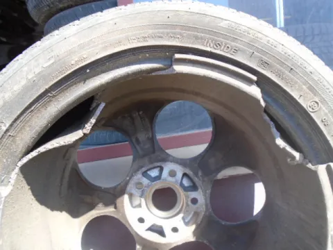 Ζαντολάστιχα 4ΑΔΑ BRIDGESTONE 215/50/R17 (27:11) Ελαττωματική  για VW GOLF (2004 - 2008) Mk5 (1K1) *Γ* -  Ζαντολάστιχα 4ΑΔΑ BRIDGESTONE 215/50/R17 (27:11) Ελαττωματική  για VW GOLF (2004 - 2008) Mk5 (1K1) *Γ* -