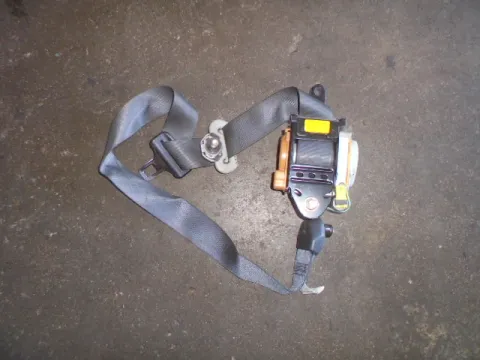 Ζώνη Ασφαλείας Εμπρός Δεξιά για SUZUKI LIANA (2001 - 2004) (RH) Ζώνη Ασφαλείας Εμπρός Δεξιά για SUZUKI LIANA (2001 - 2004) (RH)