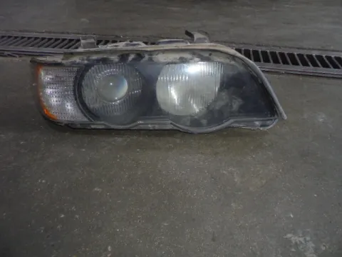 Φανάρι Εμπρός Δεξί (Λευκό Φλας) για BMW X5 (2000 - 2004) (Ε53) Φανάρι Εμπρός Δεξί (Λευκό Φλας) για BMW X5 (2000 - 2004) (Ε53)