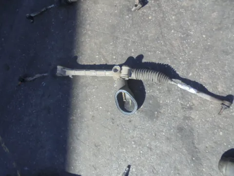 Κρεμαγιέρα Μηχανική για TOYOTA YARIS (2006 - 2009) (KL9) Κρεμαγιέρα Μηχανική για TOYOTA YARIS (2006 - 2009) (KL9)