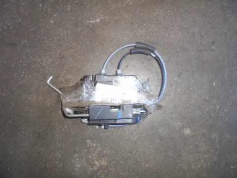 Ηλεκτρομαγνητική Κλειδαριά Εμπρός Δεξιά 5pin για HYUNDAI i10 (2008 - 2011) Ηλεκτρομαγνητική Κλειδαριά Εμπρός Δεξιά 5pin για HYUNDAI i10 (2008 - 2011)