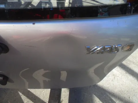 Πορτ-Μπαγκάζ (Όχι Πολύ Καθαρό) για TOYOTA YARIS (1999 - 2002) (XP10) -  Πορτ-Μπαγκάζ (Όχι Πολύ Καθαρό) για TOYOTA YARIS (1999 - 2002) (XP10) -