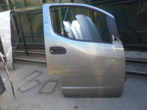 Πόρτα Εμπρός Δεξιά για NISSAN NV200-EVALIA (2010 - ) Πόρτα Εμπρός Δεξιά για NISSAN NV200-EVALIA (2010 - )