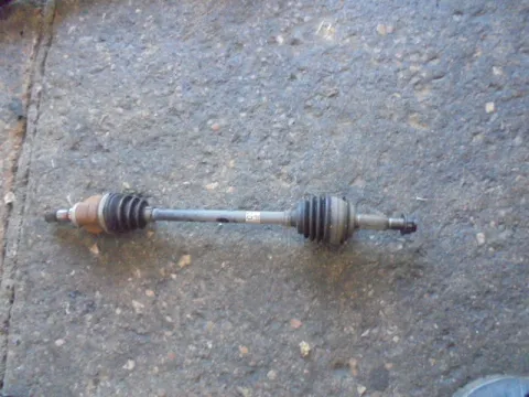 Ημιαξόνιο Εμπρός Αριστερό για TOYOTA YARIS (2009 - 2012) (XP90) 1000 (1KR-FE) petrol 69 (KSP90) Ημιαξόνιο Εμπρός Αριστερό για TOYOTA YARIS (2009 - 2012) (XP90) 1000 (1KR-FE) petrol 69 (KSP90)