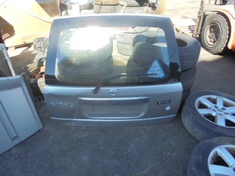 Πορτ-Μπαγκάζ (Λίγο Χτυπημένο) για NISSAN X-TRAIL (2001 - 2003) (T30) , (2003 - 2007) (T30) Πορτ-Μπαγκάζ (Λίγο Χτυπημένο) για NISSAN X-TRAIL (2001 - 2003) (T30) , (2003 - 2007) (T30)
