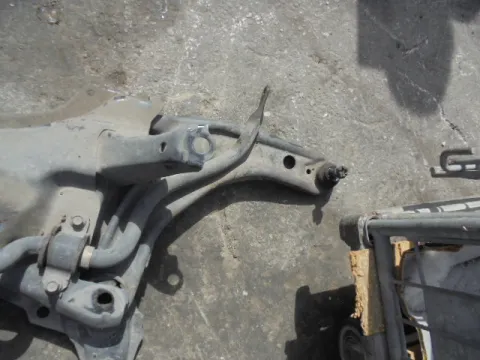 Ψαλίδι Εμπρός Δεξί για TOYOTA YARIS (2006 - 2009) (KL9) / 1000 *ΔΒ* Ψαλίδι Εμπρός Δεξί για TOYOTA YARIS (2006 - 2009) (KL9) / 1000 *ΔΒ*