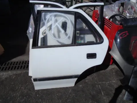 Πόρτα Πίσω Αριστερή για SUZUKI SWIFT (1997 - 2005) (SF) Sedan - 4dr *Ε* Πόρτα Πίσω Αριστερή για SUZUKI SWIFT (1997 - 2005) (SF) Sedan - 4dr *Ε*