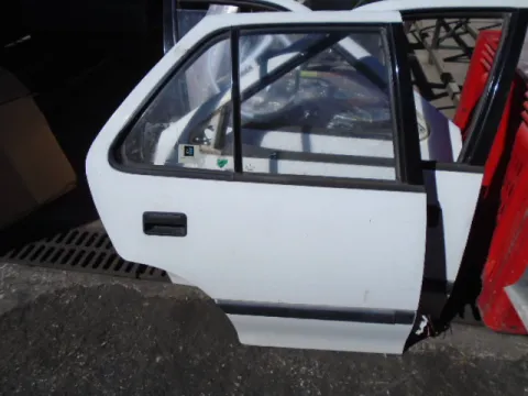 Πόρτα Πίσω Δεξιά για SUZUKI SWIFT (1997 - 2005) (SF) Sedan - 4dr *Ε* Πόρτα Πίσω Δεξιά για SUZUKI SWIFT (1997 - 2005) (SF) Sedan - 4dr *Ε*