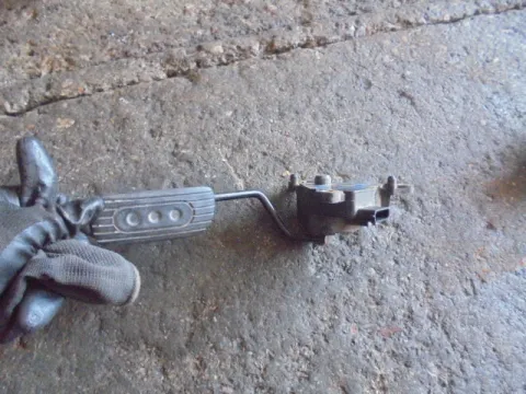 Πετάλ Γκαζιού για NISSAN MICRA (2005 - 2011) (K12) Πετάλ Γκαζιού για NISSAN MICRA (2005 - 2011) (K12)