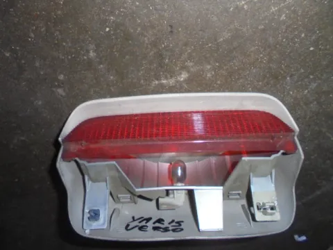 Φανάρι Πίσω Μεσαίο Στοπ για TOYOTA YARIS VERSO (1999 - 2002) (XP20) , (2002 - 2004) (XP20) Φανάρι Πίσω Μεσαίο Στοπ για TOYOTA YARIS VERSO (1999 - 2002) (XP20) , (2002 - 2004) (XP20)